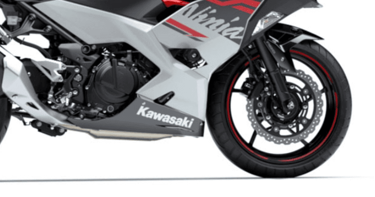 Liquid-cooled, 4-stroke Parallel Twin