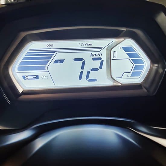Siap menghadirkan informasi detil saat kamu berkendara, dengan tampilan digital yang sporty dan elegan.