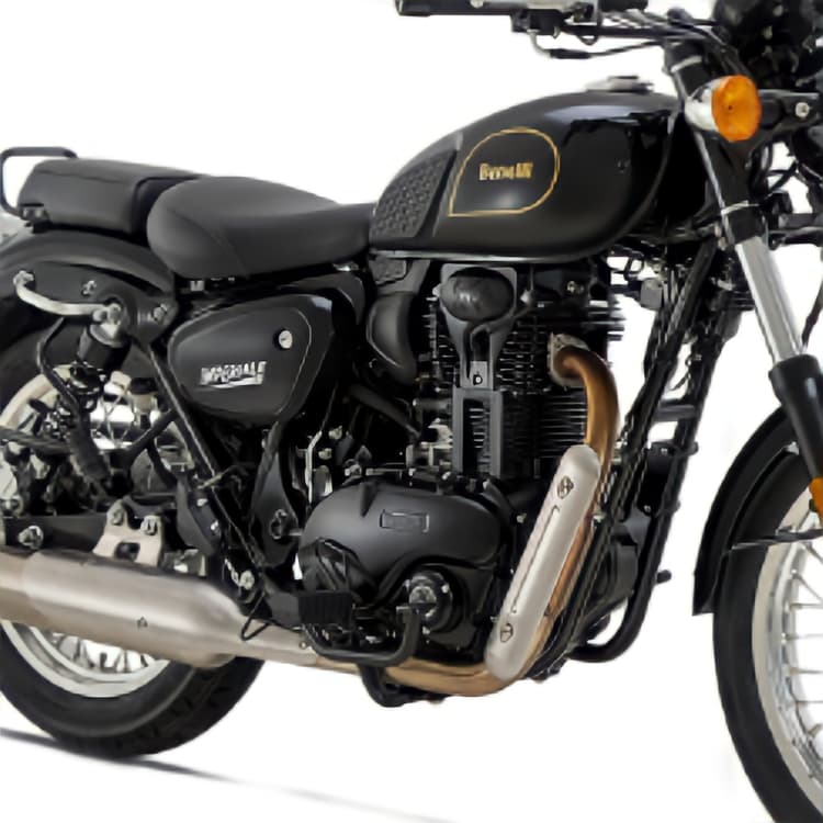 Benelli Imperiale 400 dilengkapi dengan mesin satu silinder berkapasitas 374cc. Mesin ini berpendingin udara dan menggunakan teknologi injeksi bahan bakar untuk efisiensi yang lebih baik.