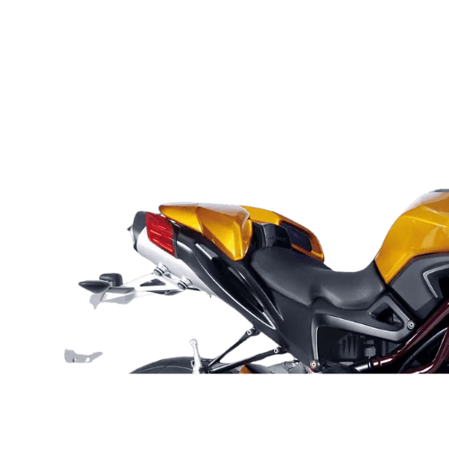 Jok single seater bergaya sport yang dirancang untuk kenyamanan sekaligus menunjang posisi berkendara yang agresif.