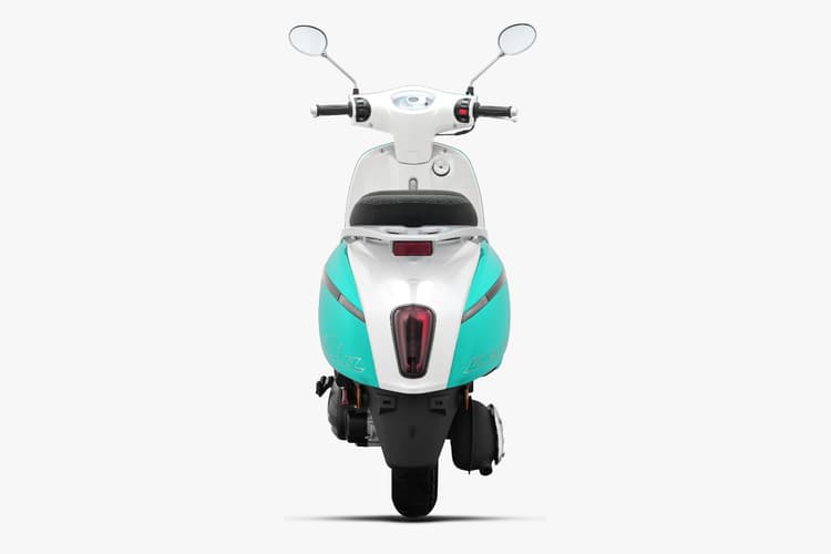 Didesain modern dan tajam, dengan pencahayaan yang terang dan jelas untuk meningkatkan visibilitas saat berkendara. Tampilannya menyatu dengan bodi, memberikan kesan sporty, futuristik, dan elegan sekaligus menunjang keamanan.