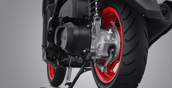 Ban 110/70-12" bikin tampilan motor lebih keren dan gagah, berkendara jadi lebih tenang dan penuh percaya diri.