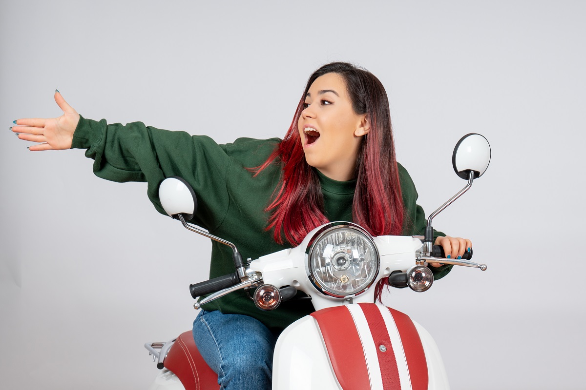 16 Rekomendasi Motor Terbaik 2025 untuk Perempuan, Cocok Dipakai Harian